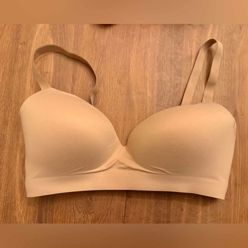 New w/tags Soma Seamless Tan Bra size 38C